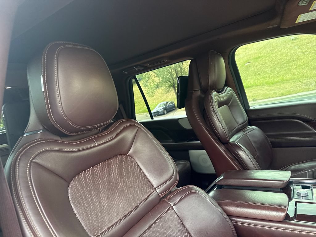 Used 2018 Lincoln Navigator Black Label AWD/4WD image 34