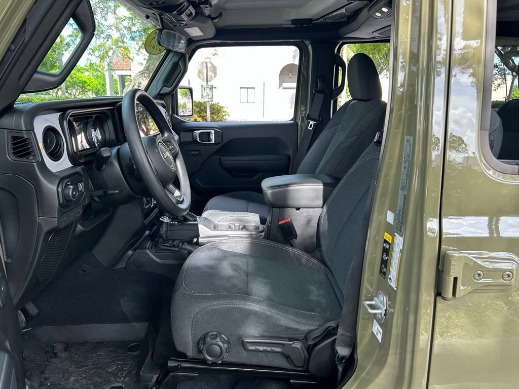 Certified 2025 Jeep Wrangler Unlimited Sport AWD/4WD image 17
