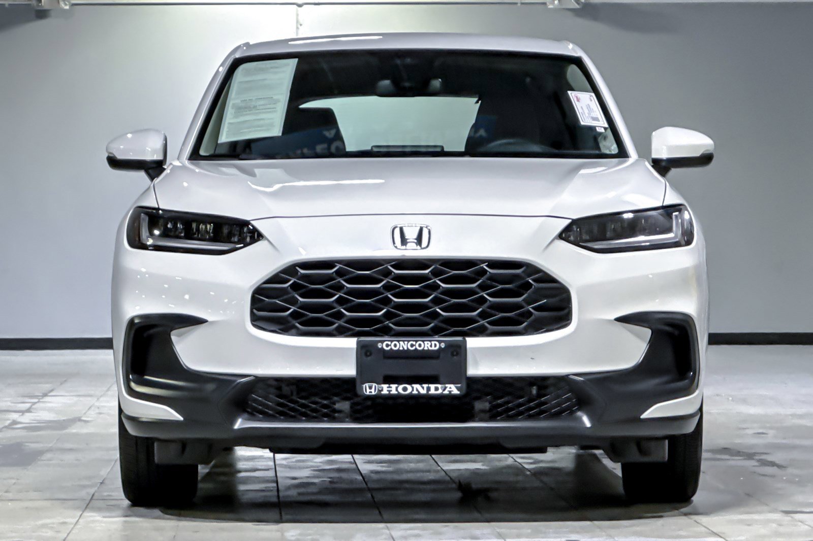 Used 2023 Honda HR-V LX image 5