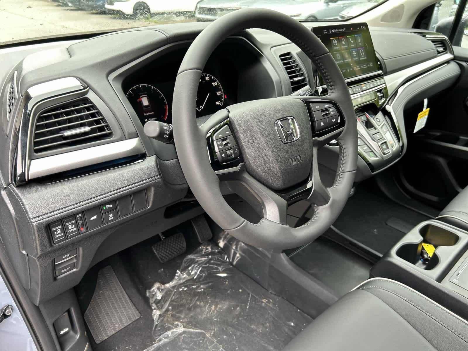 New 2026 Honda Odyssey Touring image 13
