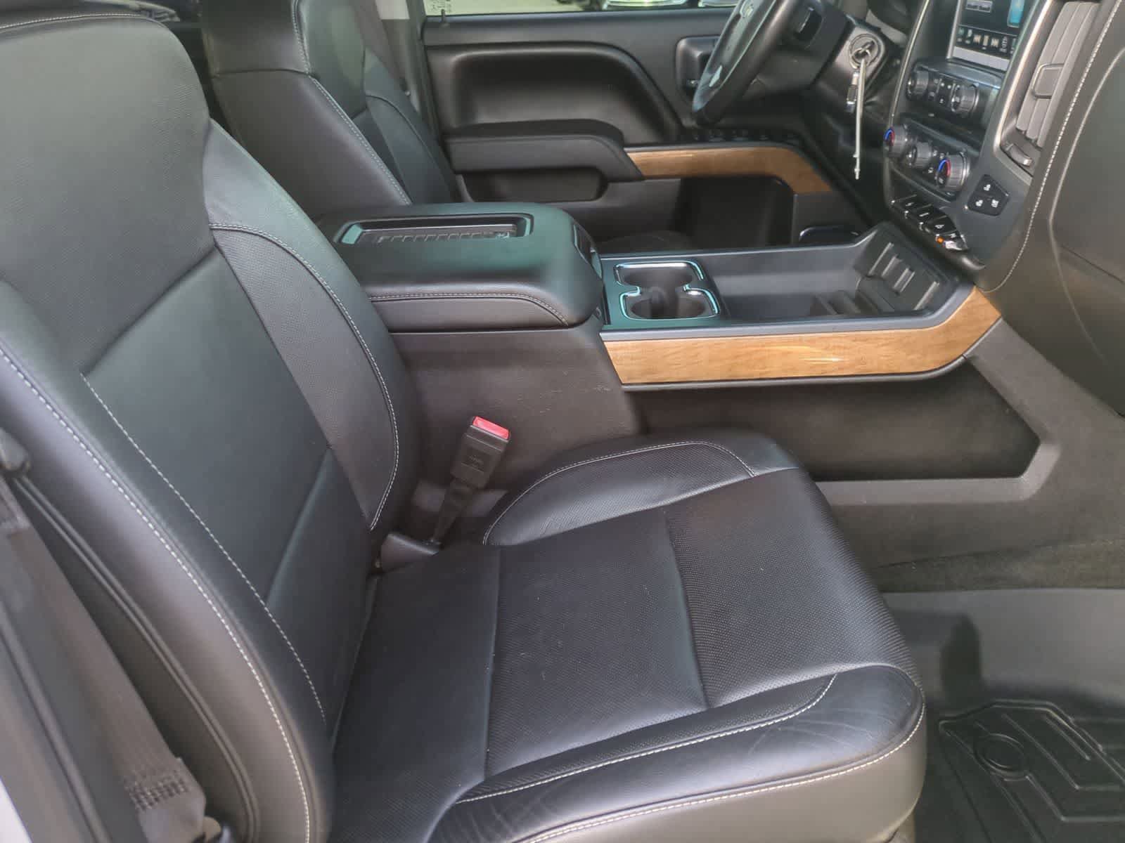 Used 2017 Chevrolet Silverado 1500 LTZ w/ Sport Package AWD/4WD image 42