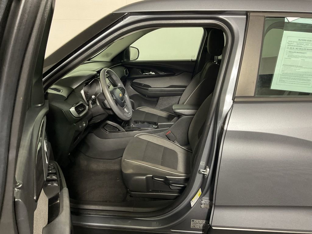 Used 2021 Chevrolet TrailBlazer LS image 21