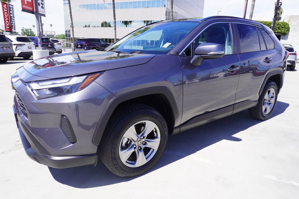 Certified 2025 Toyota RAV4 XLE w/ Convenience Package image 4