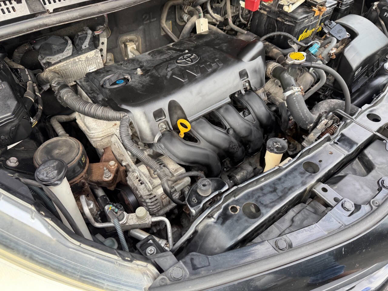 Used 2012 Toyota Yaris LE image 31