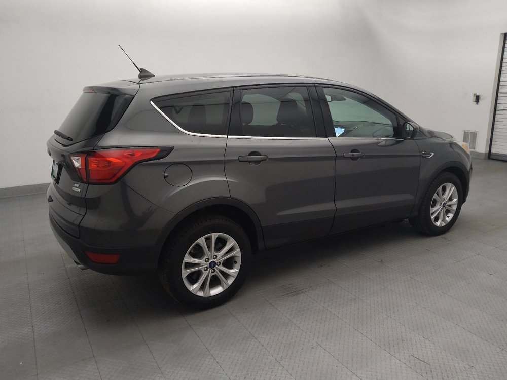 Used 2019 Ford Escape SE FWD image 10