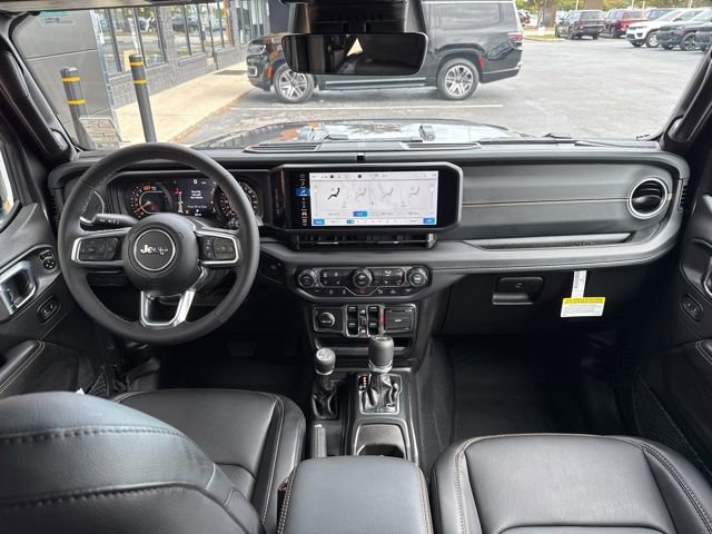 New 2026 Jeep Wrangler Unlimited Sahara AWD/4WD image 24