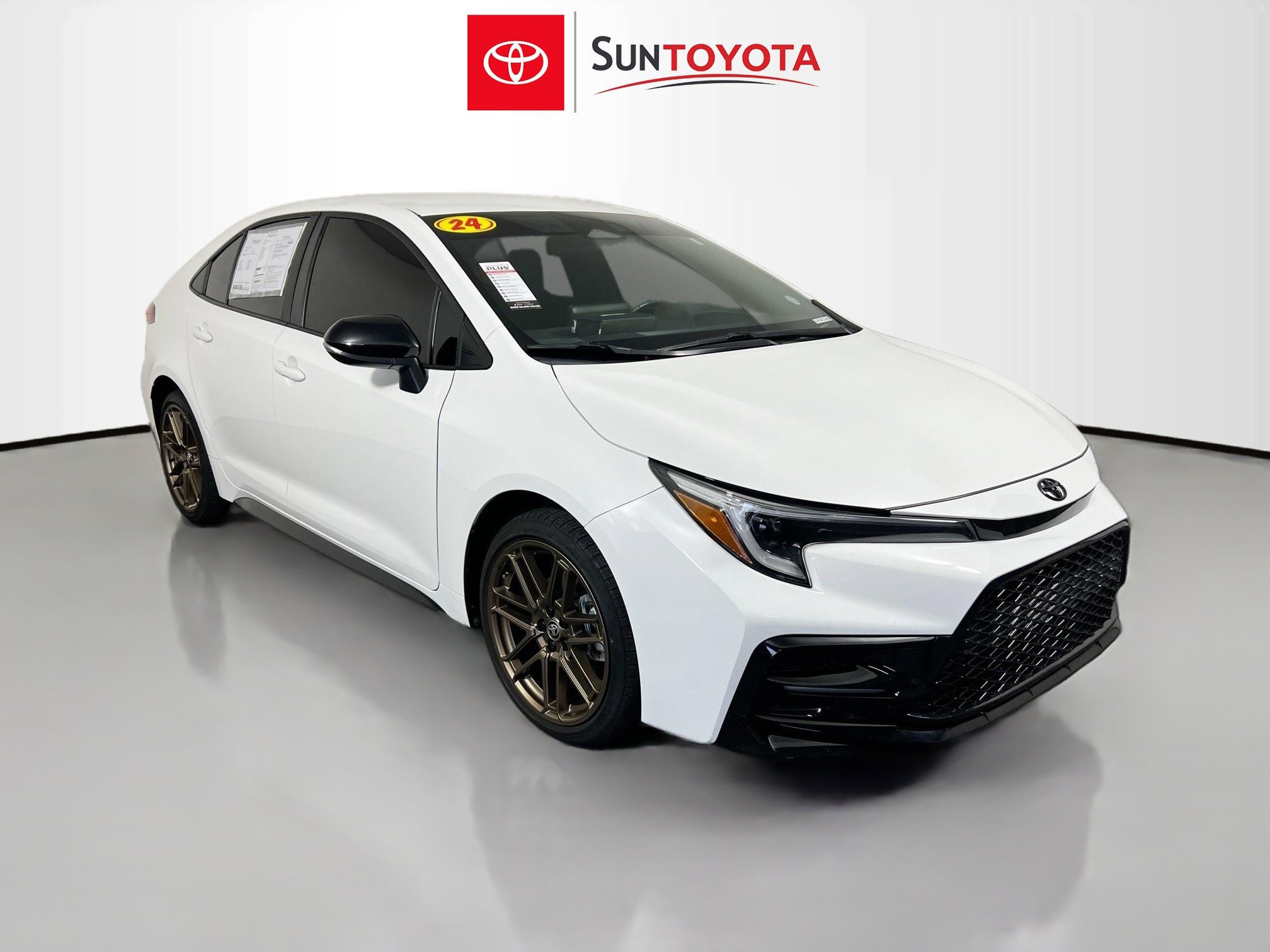 Used 2024 Toyota Corolla Sedan w/ SE Convenience Package FWD image 1