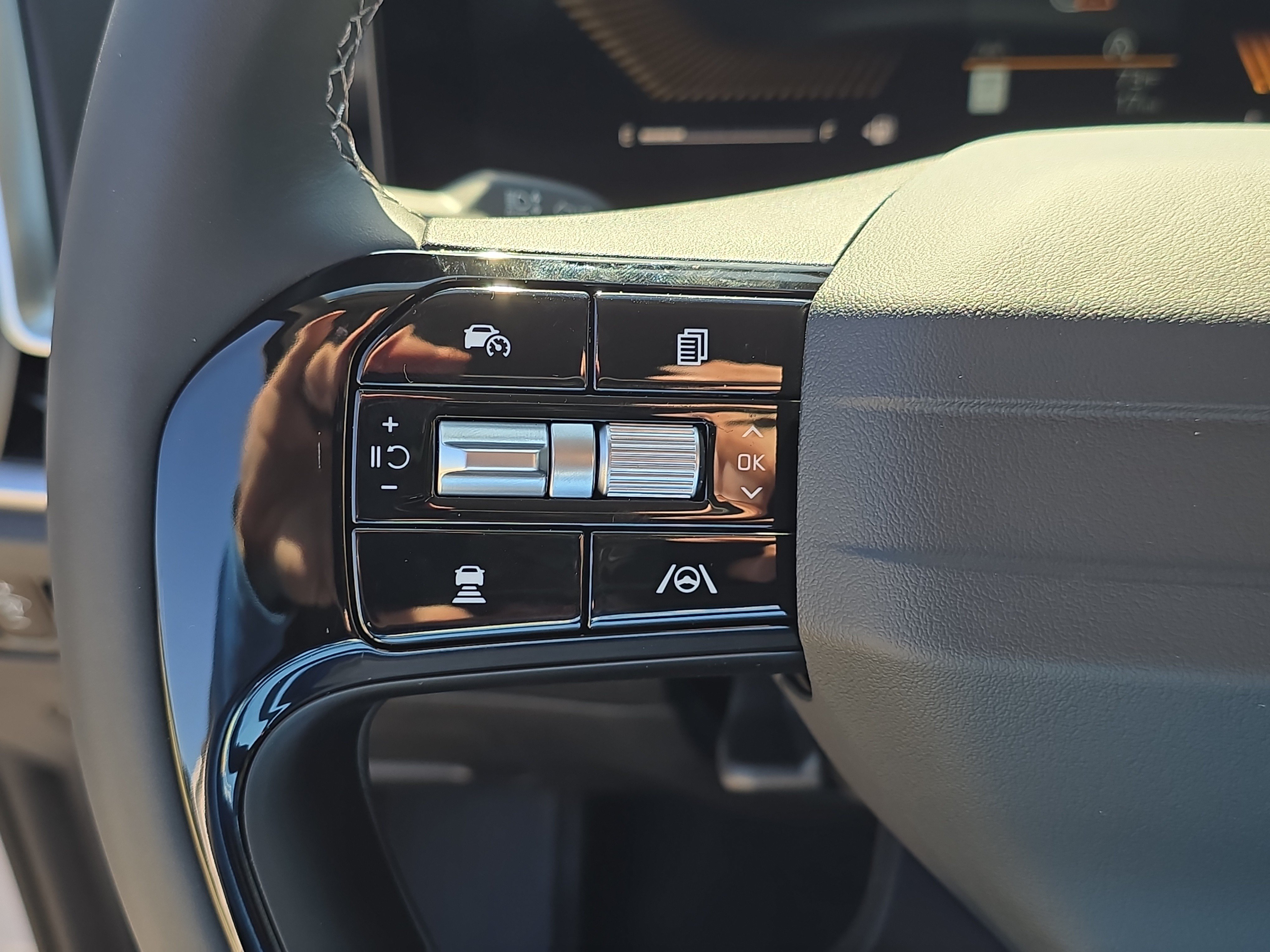 New 2026 Kia Sorento LX FWD image 29