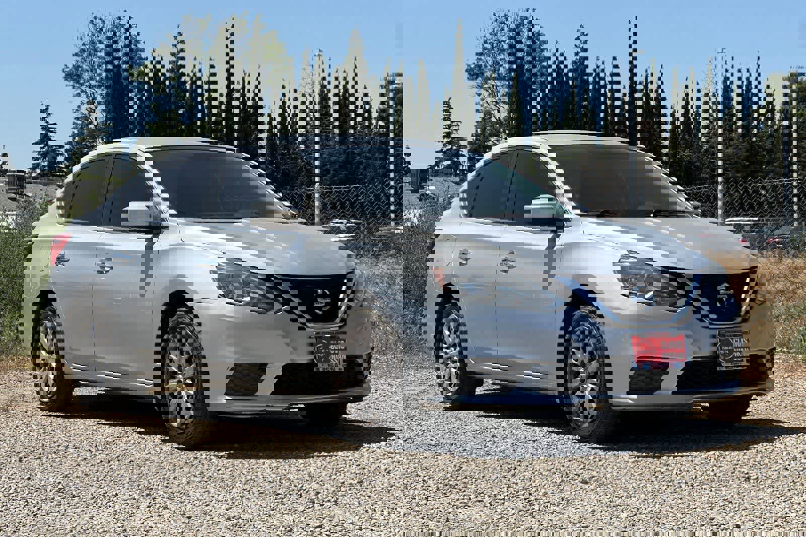 Used 2016 Nissan Sentra S image 10