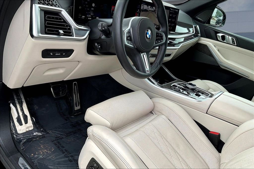 Used 2025 BMW X5 M60i image 17