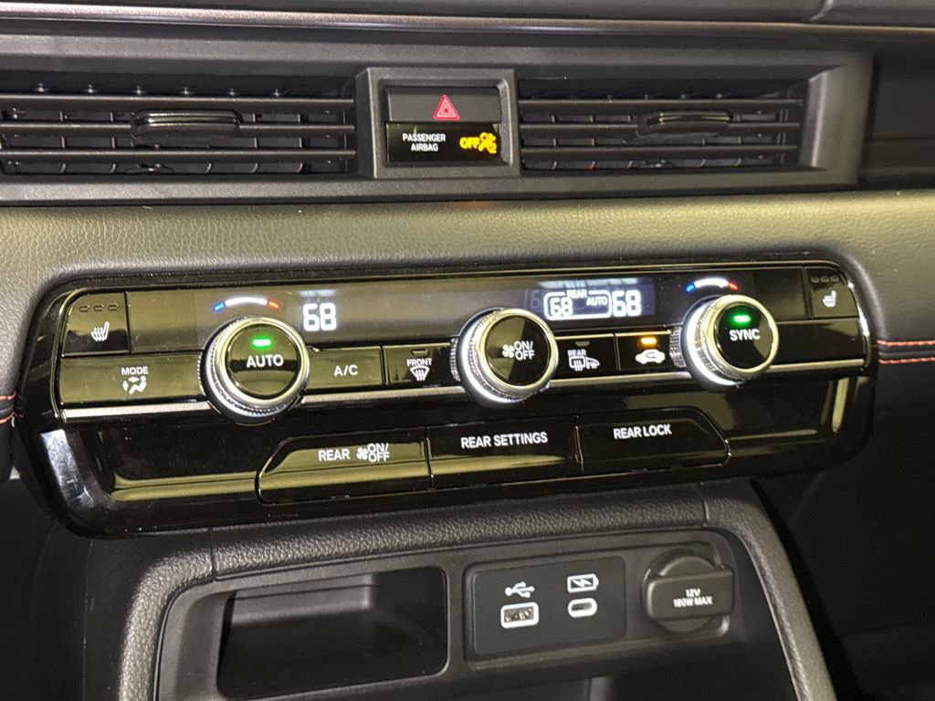 Certified 2025 Honda Pilot TrailSport image 28