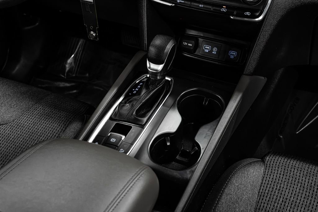 Used 2019 Hyundai Santa Fe SE image 16