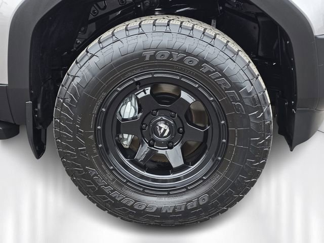 Used 2025 Toyota Land Cruiser image 10