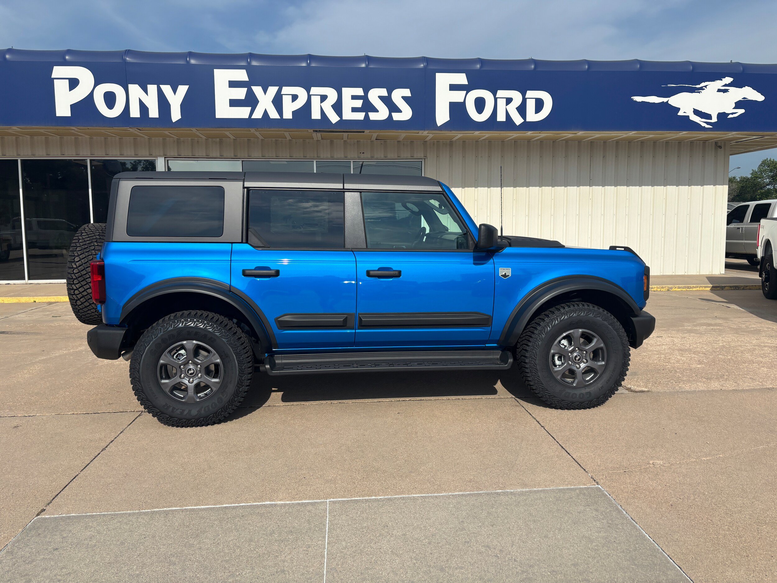 New 2026 Ford Bronco Big Bend AWD/4WD image 2