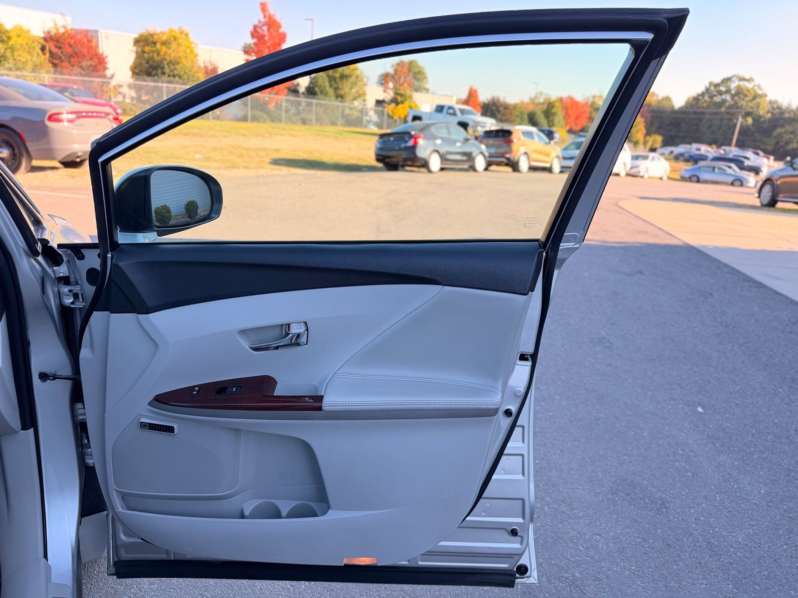 Used 2009 Toyota Venza FWD image 21