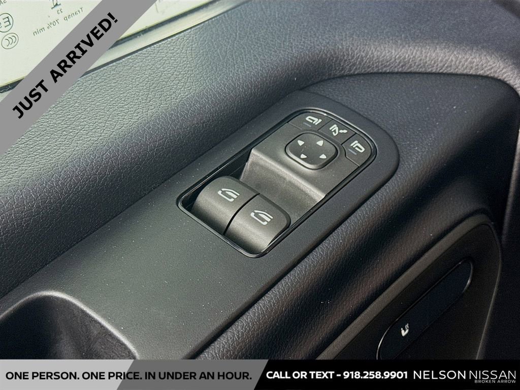 Used 2024 Mercedes-Benz Sprinter 2500 image 17