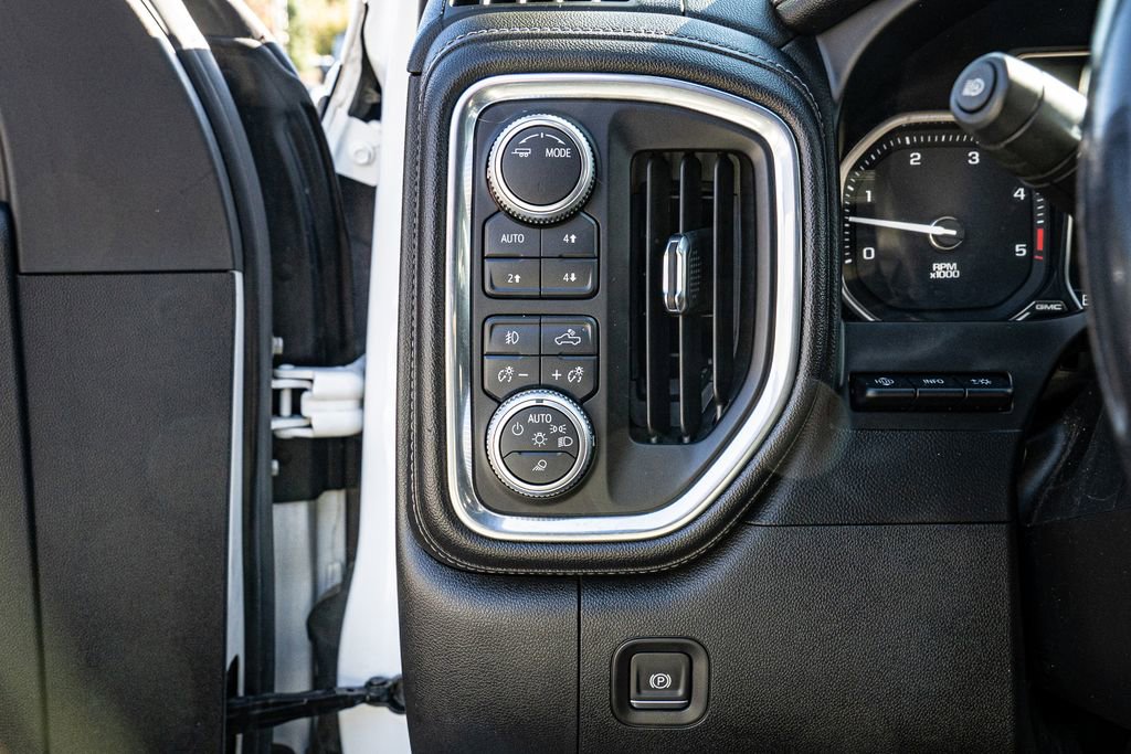 Used 2020 GMC Sierra 2500 Denali w/ Denali Ultimate Package image 17