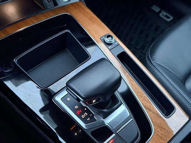 Used 2023 Audi Q5 2.0T Premium w/ Convenience Package image 12