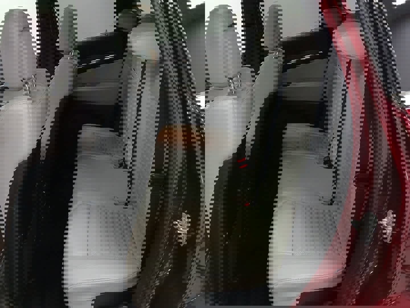 Used 2018 Jeep Grand Cherokee Limited image 14