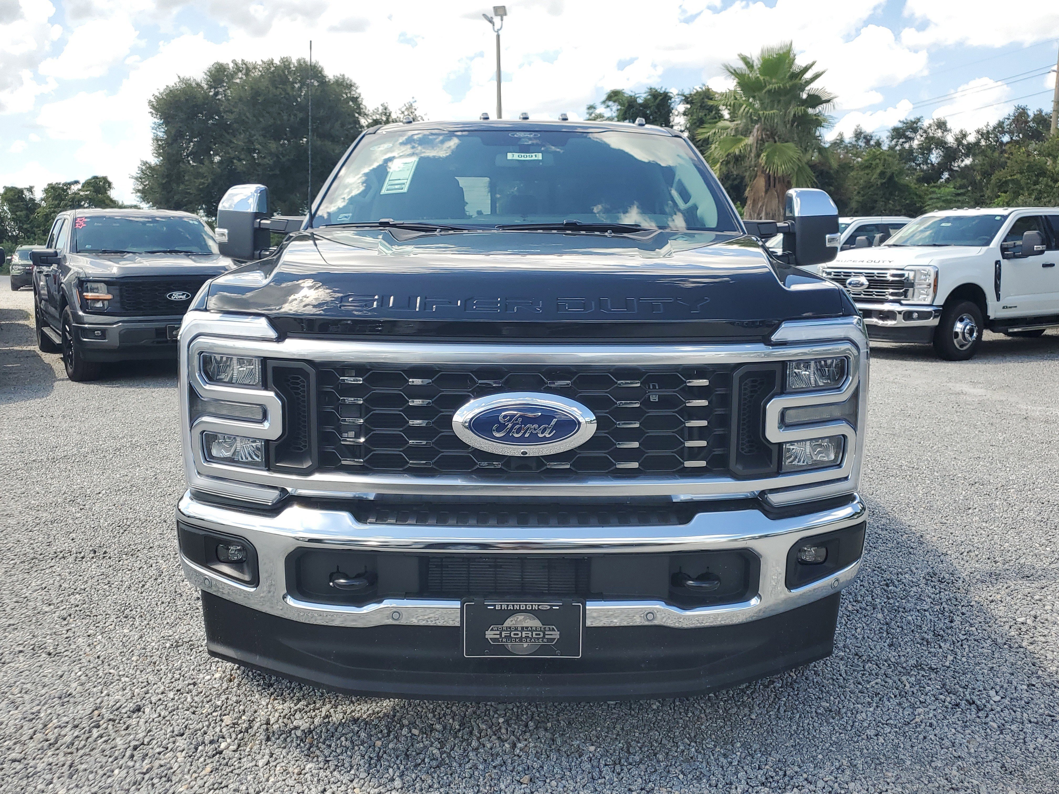 New 2026 Ford F350 Lariat w/ Lariat Premium Package image 3