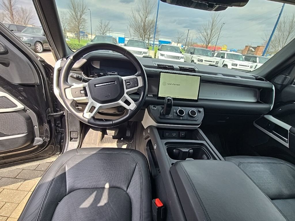 Certified 2024 Land Rover Defender 110 SE image 14