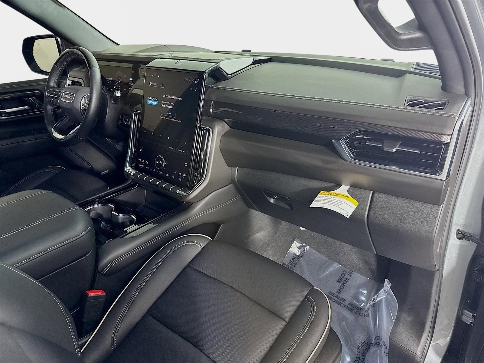 Used 2025 GMC Yukon Elevation AWD/4WD image 31