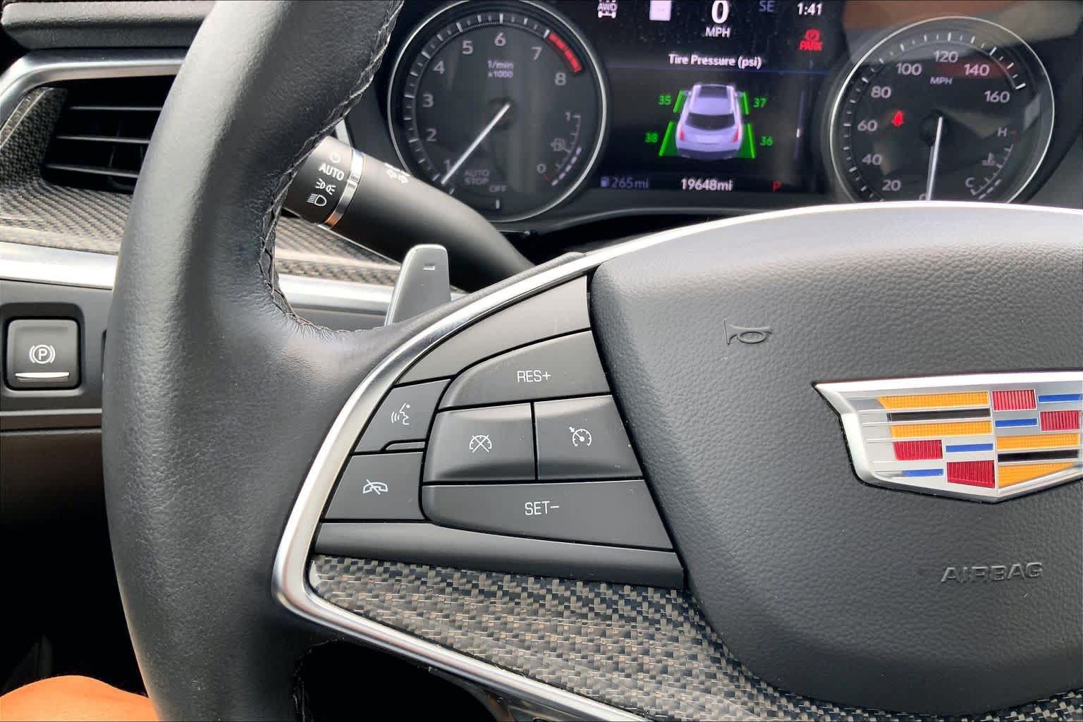 Used 2024 Cadillac XT5 Sportv w/ Technology Package AWD/4WD image 24