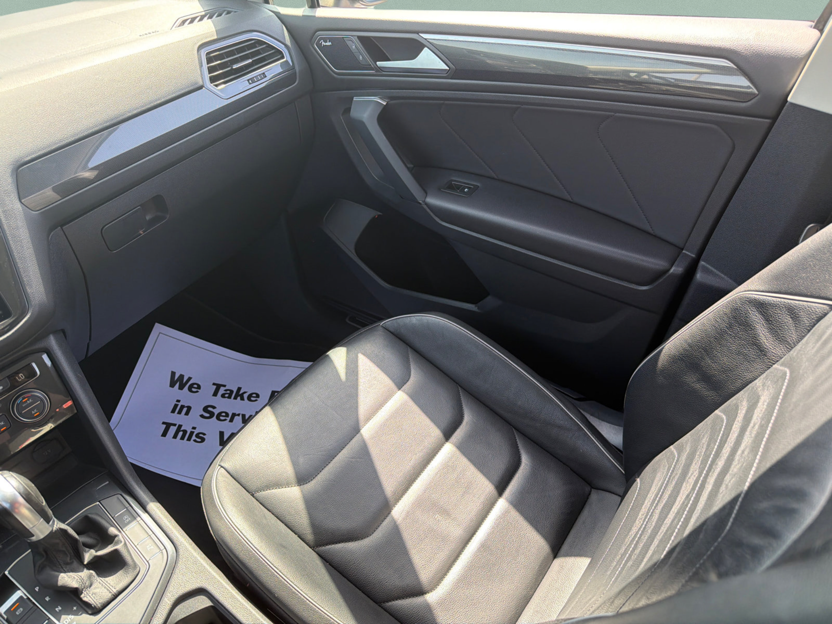 Used 2019 Volkswagen Tiguan SEL Premium AWD/4WD image 16