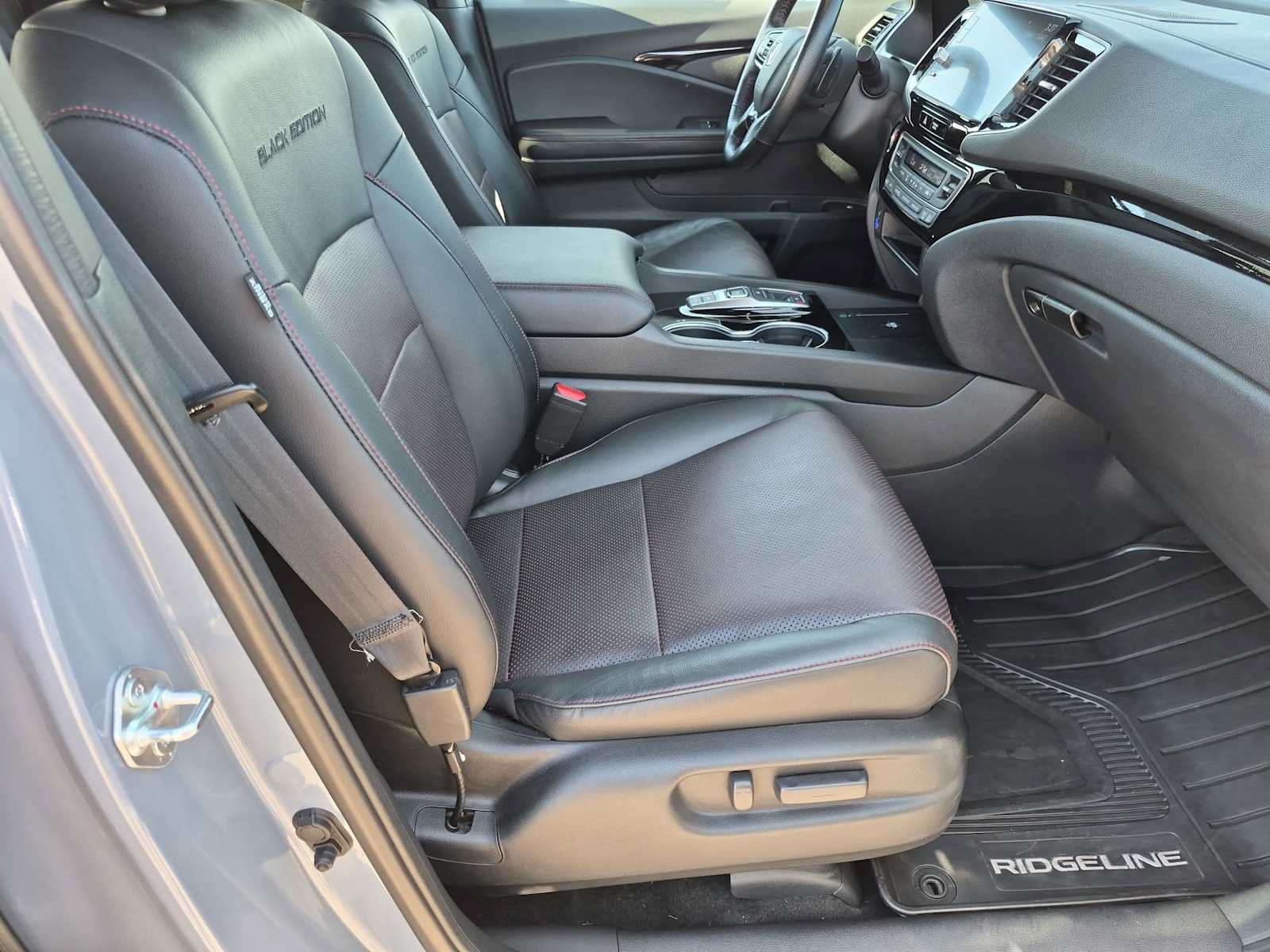 Used 2024 Honda Ridgeline Black Edition image 22