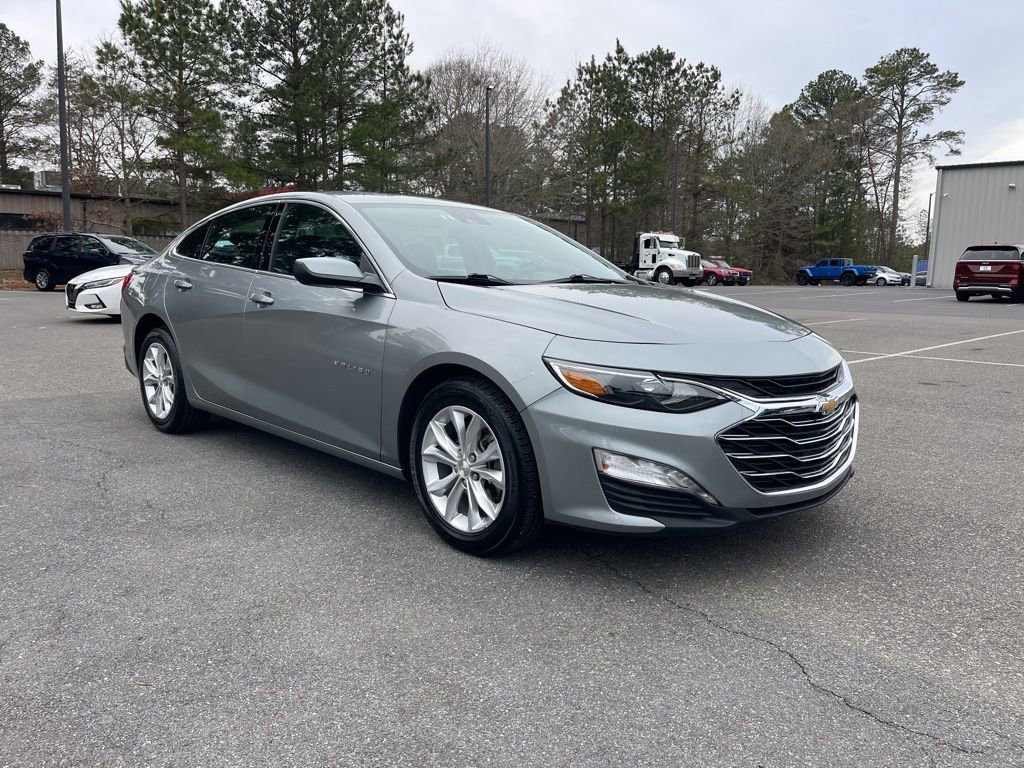 Used 2025 Chevrolet Malibu LT image 4