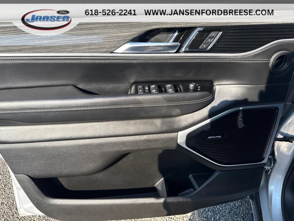 Used 2022 Jeep Wagoneer Series II AWD/4WD image 26