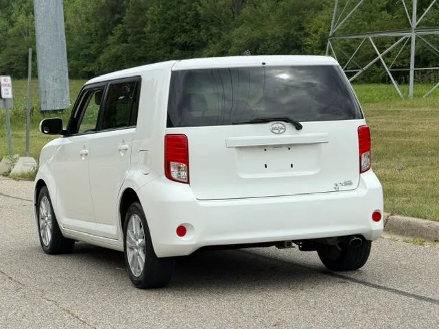Used 2012 Scion xB FWD image 30