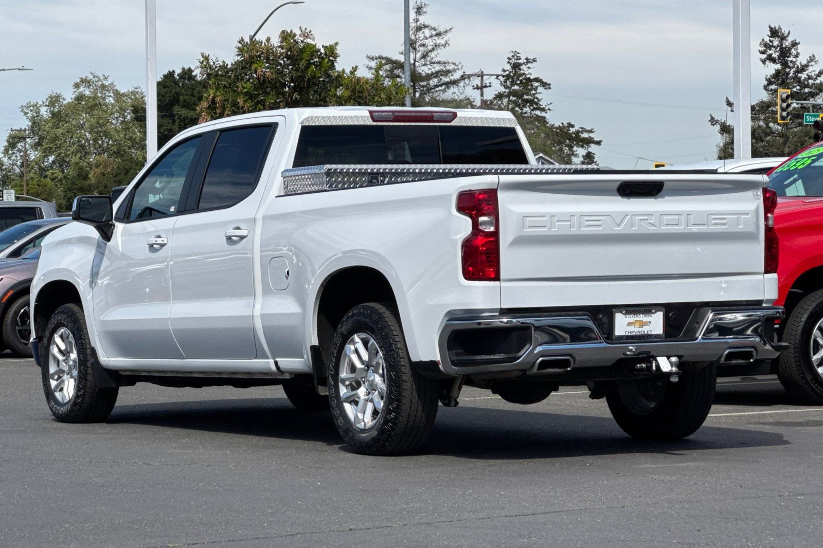 Used 2024 Chevrolet Silverado 1500 LT image 7