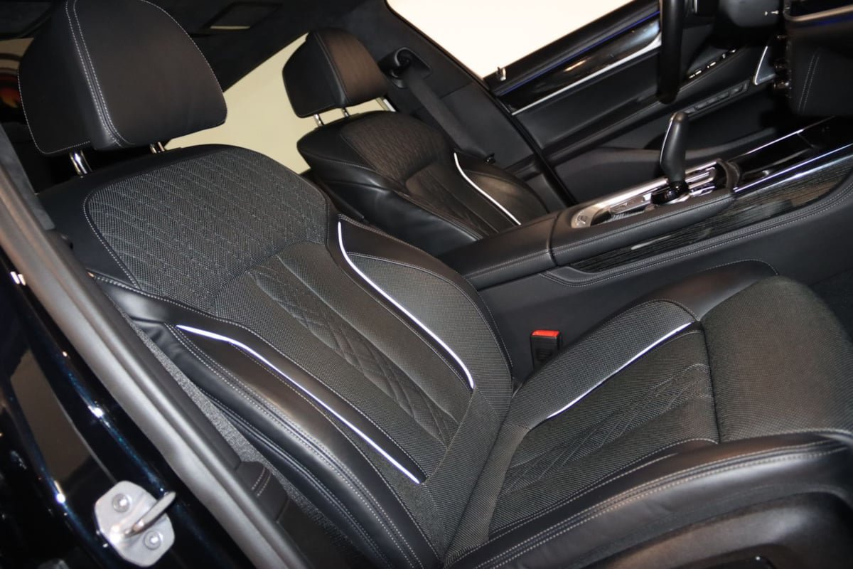 Used 2019 BMW 750i RWD image 67