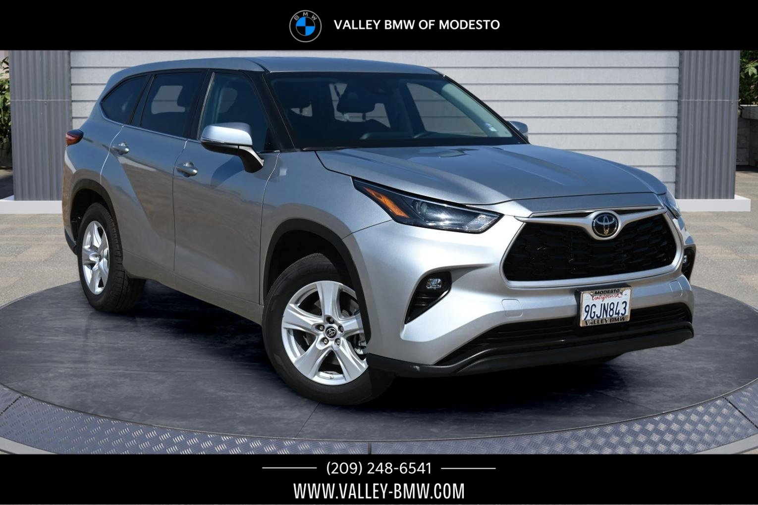 Used 2023 Toyota Highlander LE