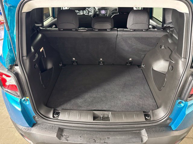 Used 2020 Jeep Renegade Sport AWD/4WD image 28