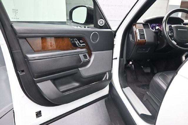 Used 2021 Land Rover Range Rover AWD/4WD image 17