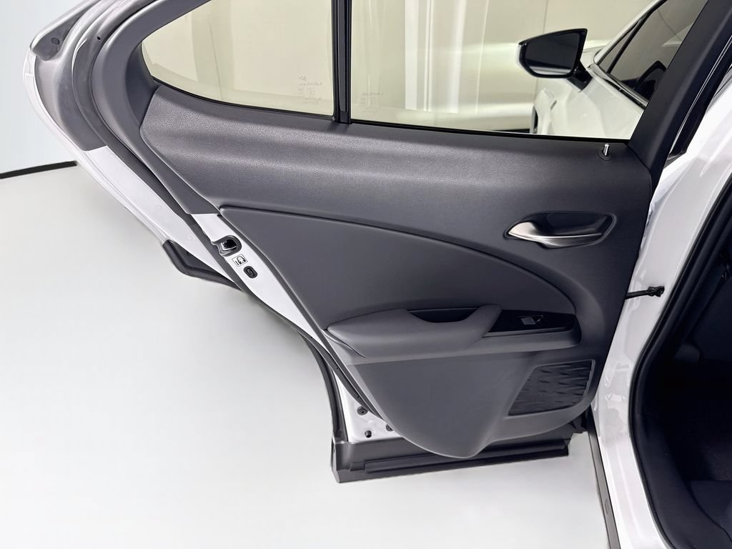 Used 2024 Lexus UX 250h F Sport FWD image 26