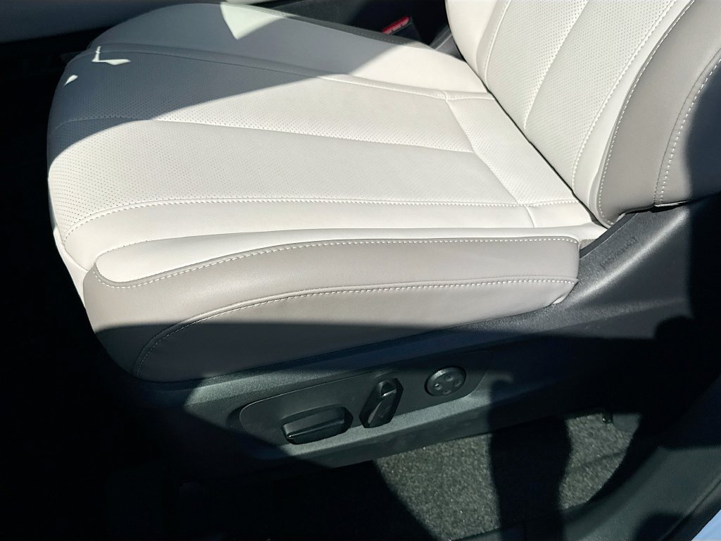Certified 2026 INFINITI QX60 Luxe w/ Cargo Package FWD image 21