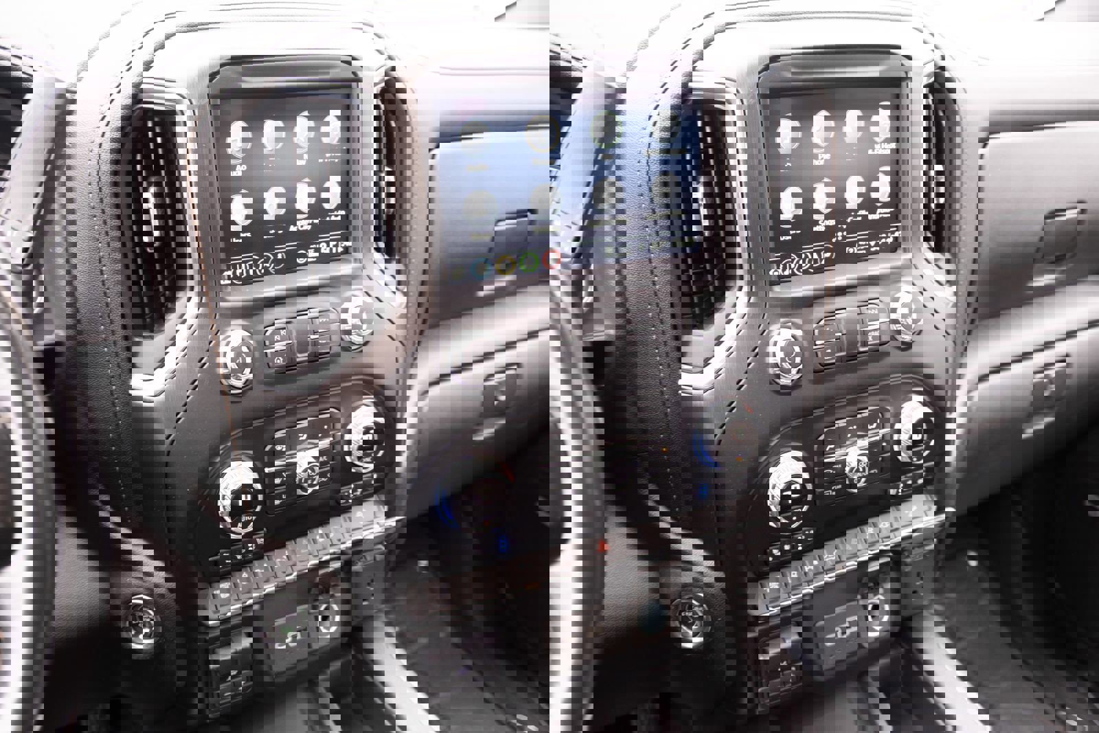 Used 2021 GMC Sierra 3500 AT4 w/ AT4 Preferred Package image 3