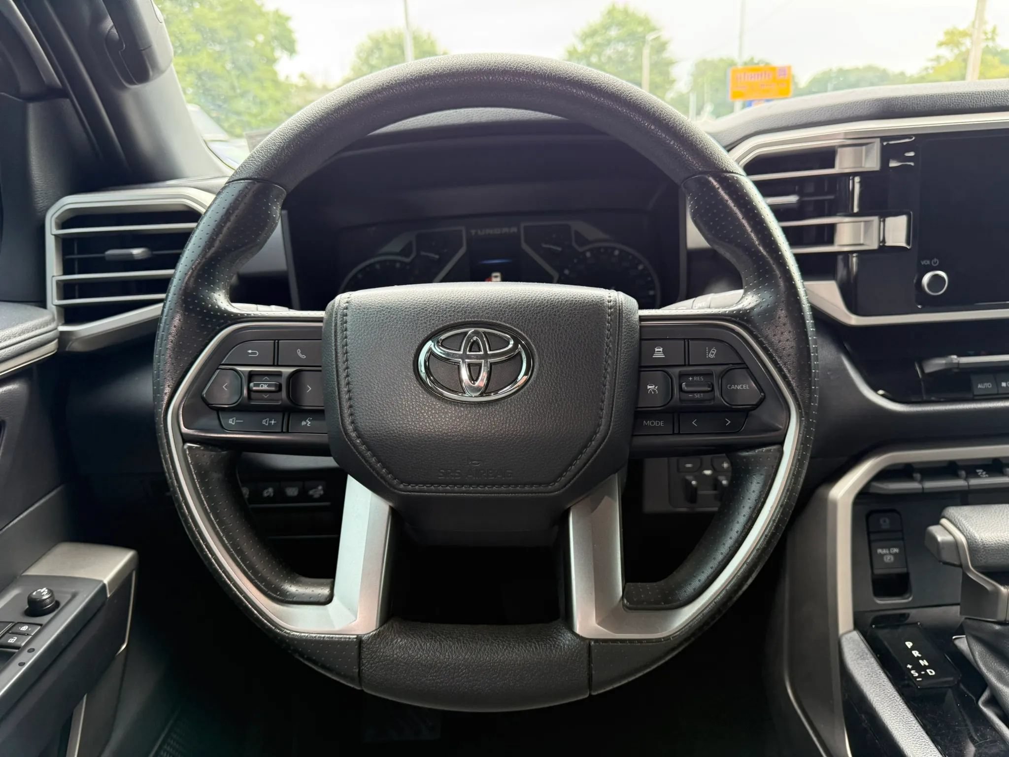 Used 2025 Toyota Tundra SR5 w/ SR5 Convenience Package AWD/4WD image 9