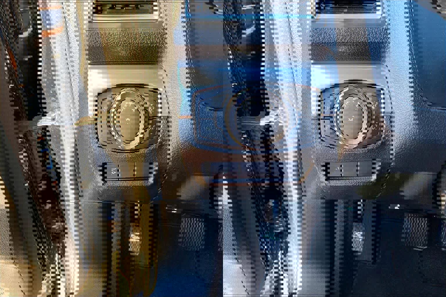 Used 2017 Ford Explorer Limited w/ Equipment Group 301A image 31