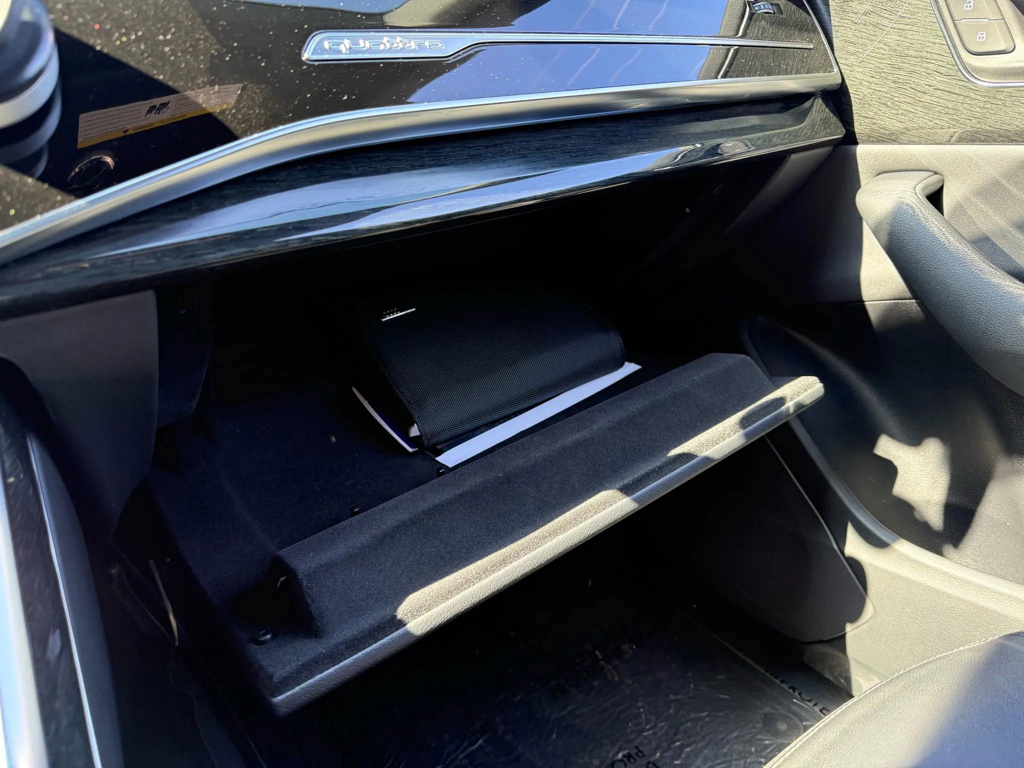 Used 2019 Audi Q8 Premium w/ Convenience Package image 26