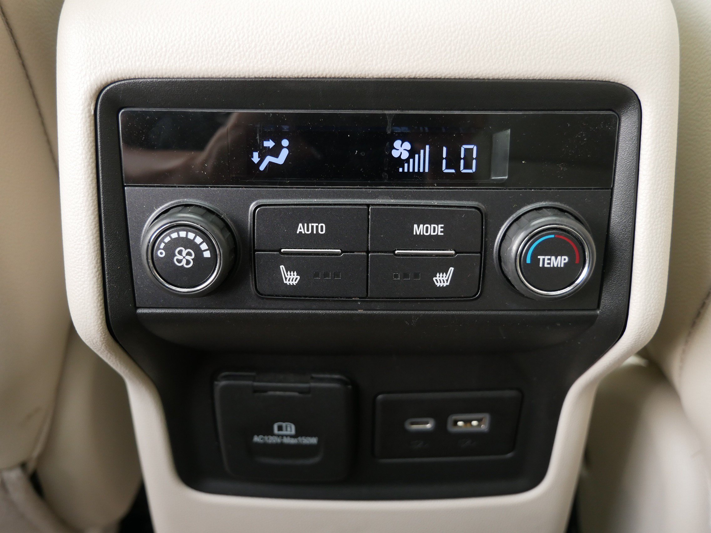 Used 2023 GMC Acadia Denali w/ Denali Ultimate Package AWD/4WD image 13