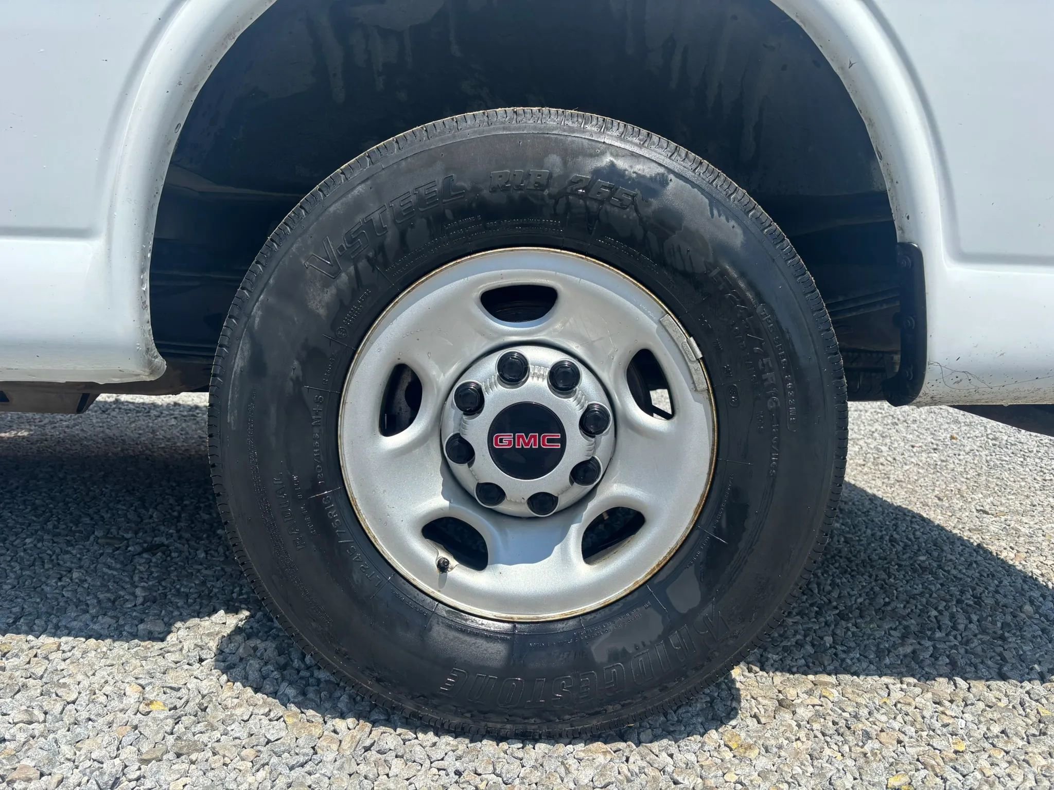 Used 2023 GMC Savana 2500 w/ Driver Convenience Package RWD image 2