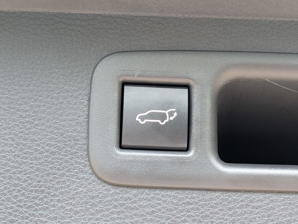 Used 2026 Toyota Highlander XLE AWD/4WD image 35