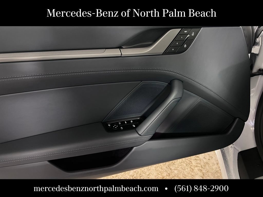 Used 2026 Porsche 911 Carrera RWD image 30