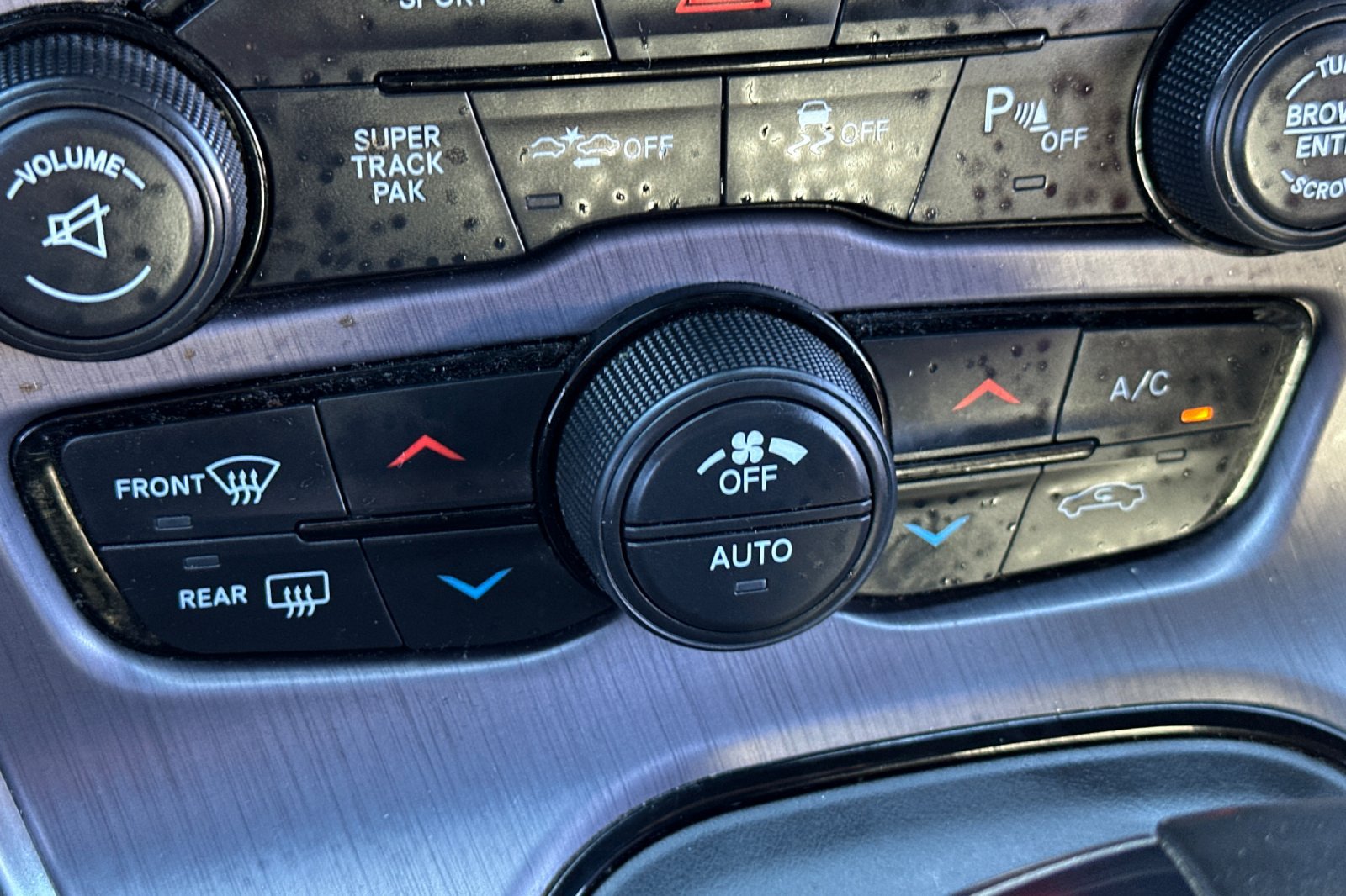 Used 2016 Dodge Challenger R/T Plus RWD image 30