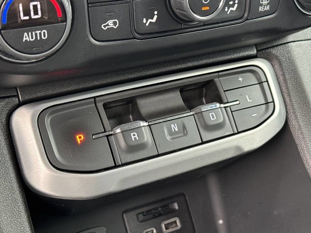 Used 2023 GMC Acadia SLT FWD image 34
