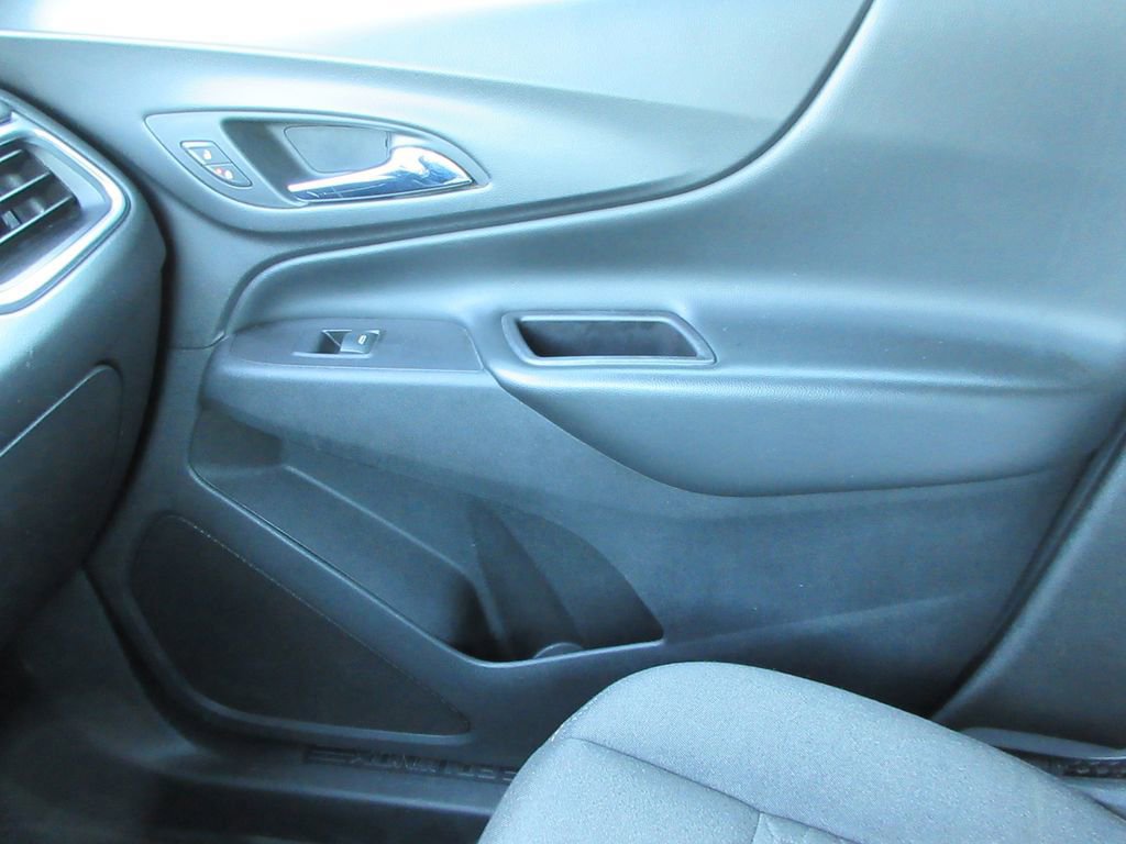 Used 2020 Chevrolet Equinox LT w/ LPO, Floor Liner Package image 31